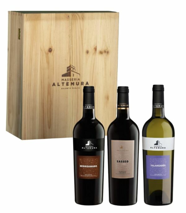 Masseria Falanghina, Sasseo, Negroamaro Wooden Box 3X75cl