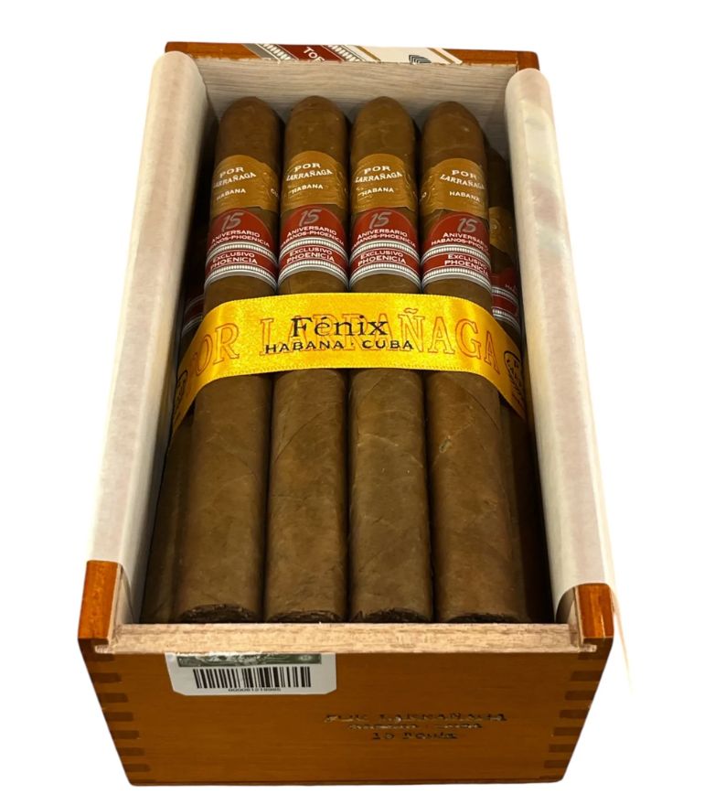 Por Larranaga Fenix (Box of 15 cigars)